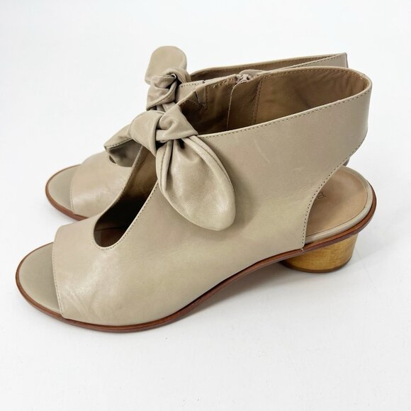 Bernardo Nude Tan Leather Luna Bootie Size 10 Open Toe Modern Minimalist - Picture 3 of 7